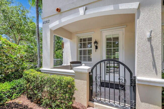 Foto del edificio - 4062 Parkside Dr