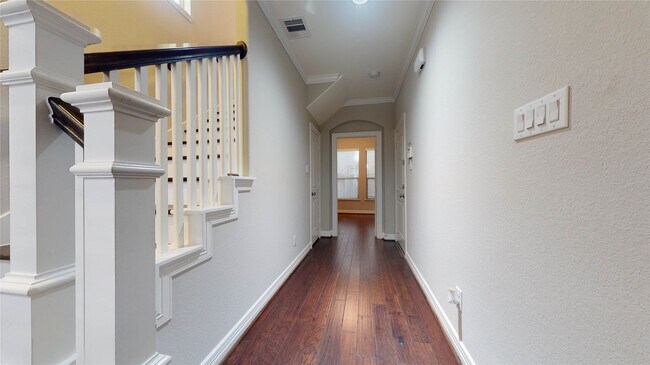 Foto del edificio - 454 N Live Oak St