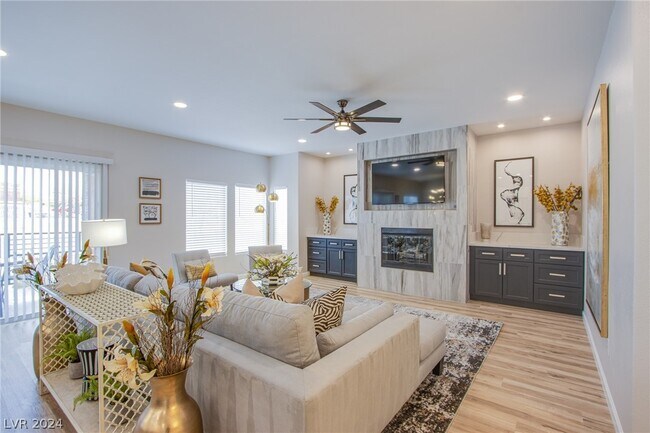 Foto del edificio - 10809 Garden Mist Dr