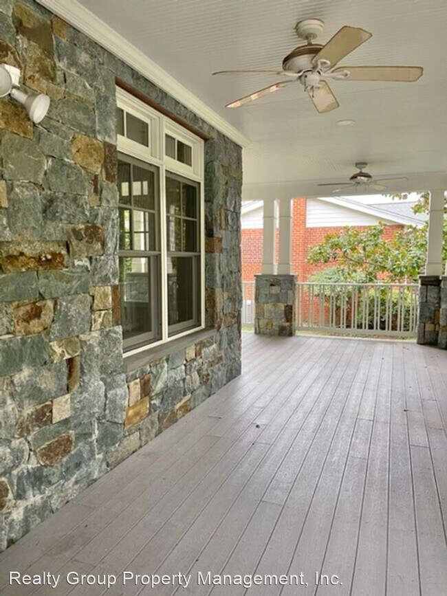 Building Photo - 6 br, 5.5 bath House - 6817 ALGONQUIN AVE.