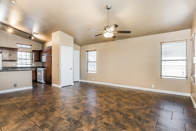 Foto del edificio - 2231 N 89th Ave