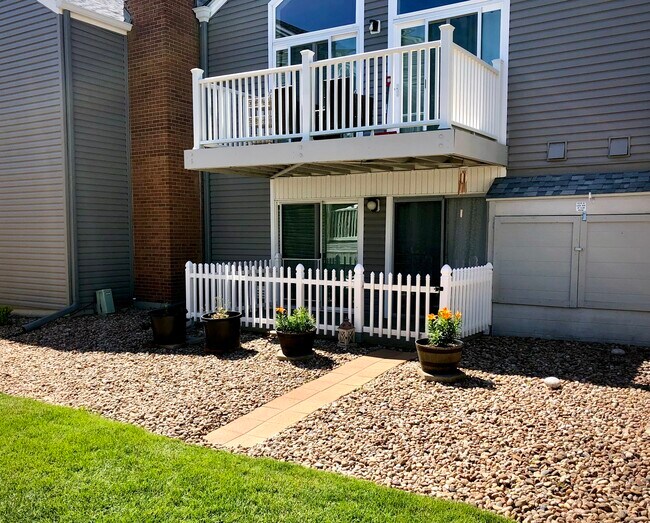 Building Photo - 3349 S Monaco Street Pky