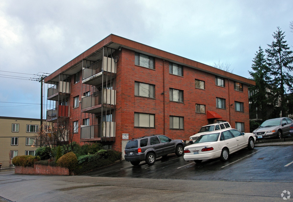 Building Photo - 7400 5th Ave NE