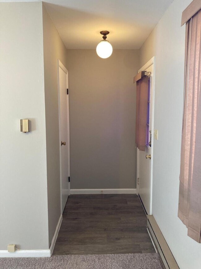 Building Photo - 5386 Dunmore Dr