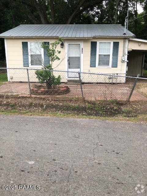 Building Photo - 134 Par Rd 1-320