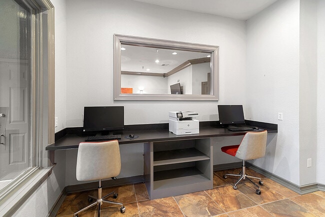 Building Photo - Providence in the Park