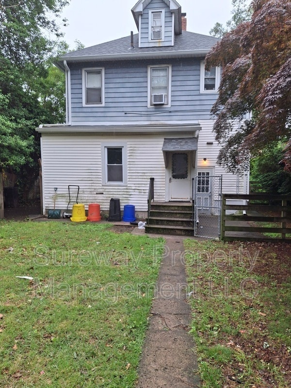 Building Photo - 37 W Cedar Ave