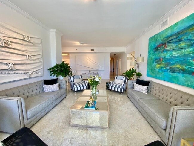 Building Photo - 799 Crandon Blvd