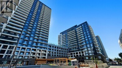 Building Photo - 7950 Bathurst St