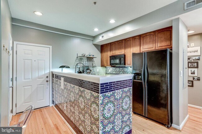 Foto del edificio - 610 Irving St NW