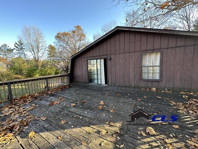 Building Photo - 626 E Curry Dr