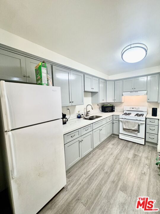 Foto del edificio - 755 W 30th St