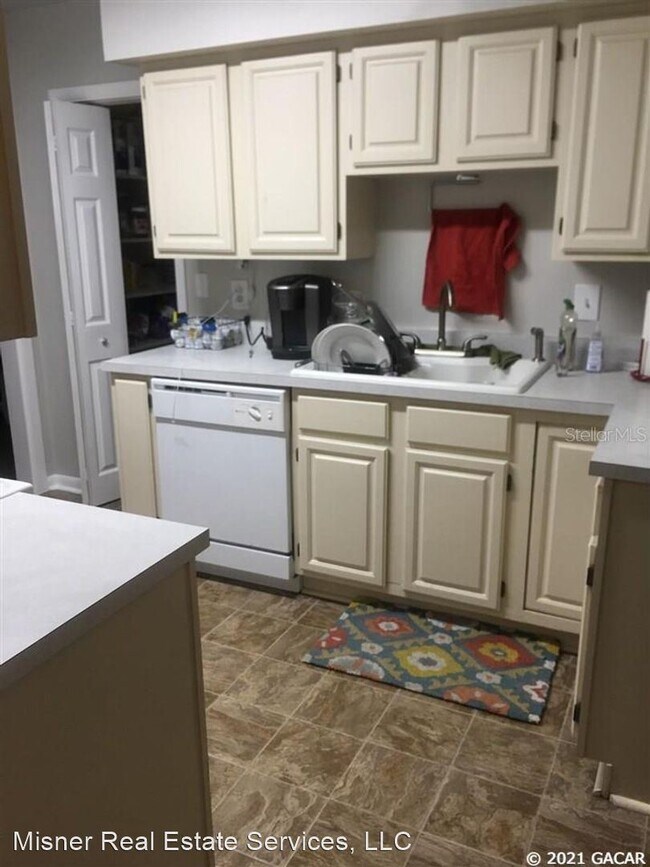 Building Photo - 3 br, 2 bath House - 10205 NW 25th Place-H...