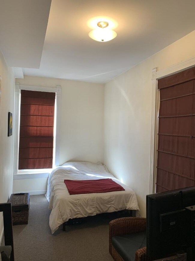 Building Photo - New In-Unit Laundry!!