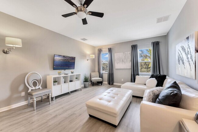 Foto del edificio - 4348 Acorn Ct