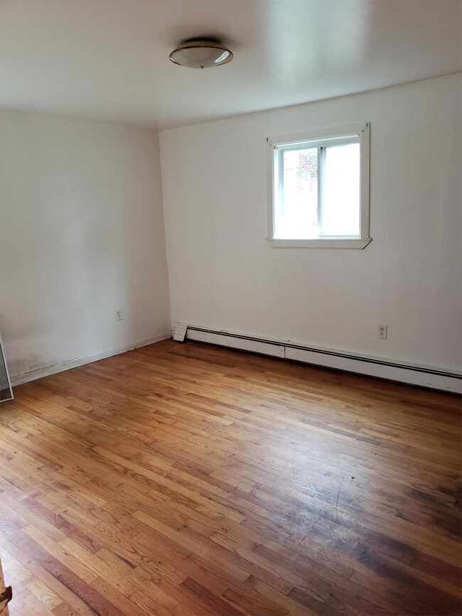 5 Wood Ave Unit 2A, Monticello, NY 12701 Room for Rent in Monticello