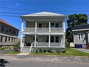 Building Photo - 6-8 David St