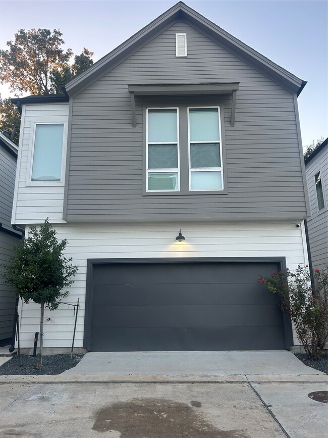 Building Photo - 4605 Lavatera St