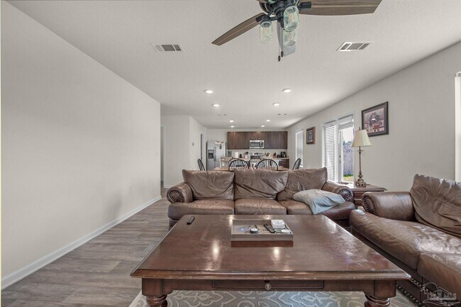 Building Photo - 6256 Churchill Cir