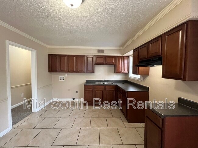 Foto del edificio - 5093 Blacksmith Dr