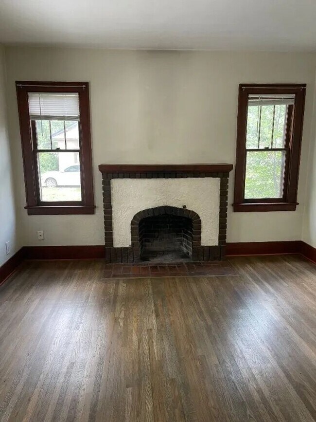 Foto del edificio - 610 S Loomis Ave