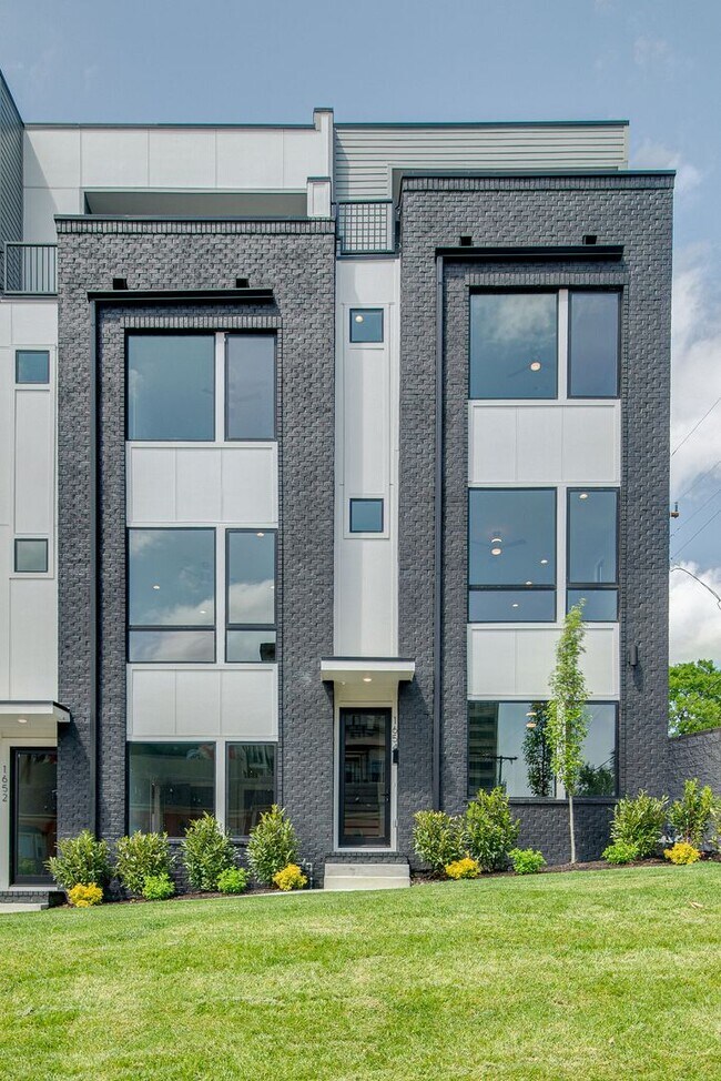 Foto del edificio - 1654 19th Ave S