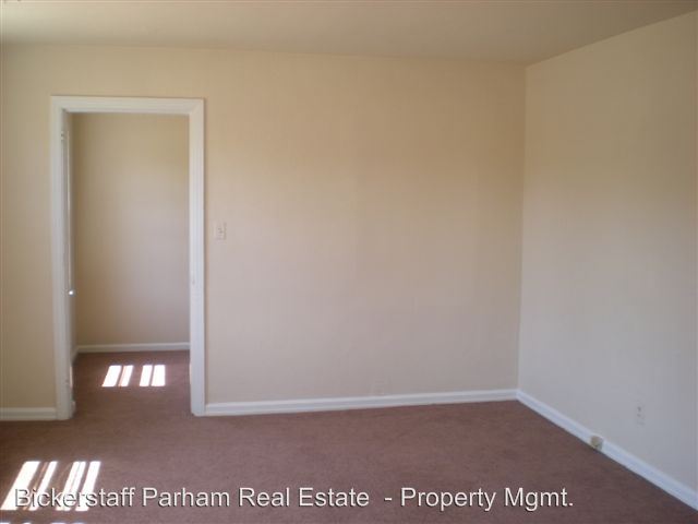 Foto del edificio - 2343 Manning Ave
