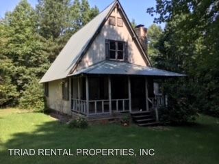 Primary Photo - 425 Jones Rd