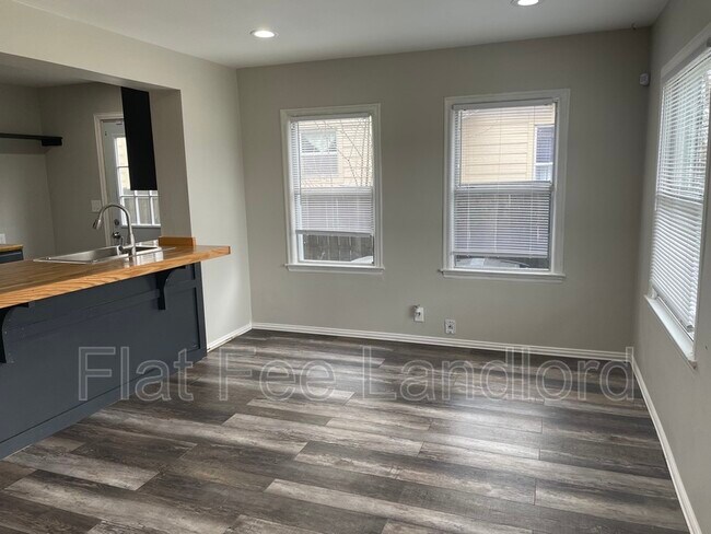 Foto del edificio - 4002 Walker St
