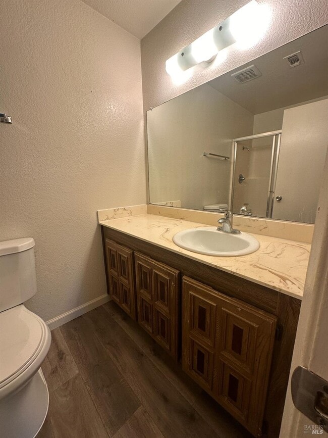 Building Photo - 437 Ellesmere Dr