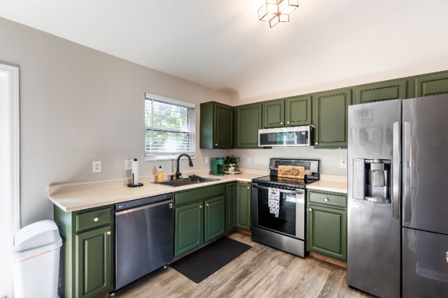 Foto del edificio - 868 Virginiabradford Ct