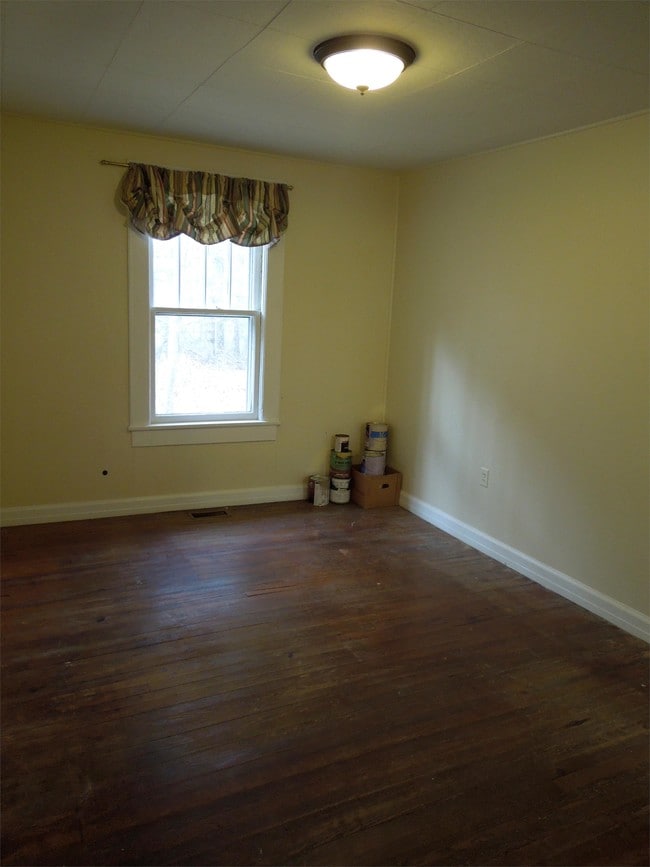Building Photo - 24 Lively Ln