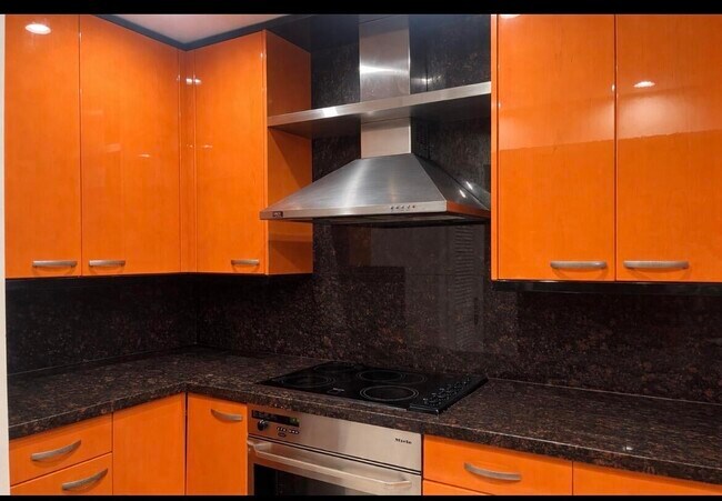 Foto del edificio - 330 SE 20th Ave