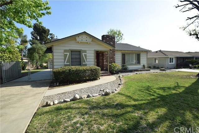 Building Photo - 650 E Comstock Ave