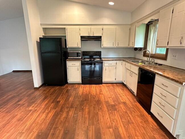 Foto del edificio - Crystal Single Family Home, Large Fenced B...