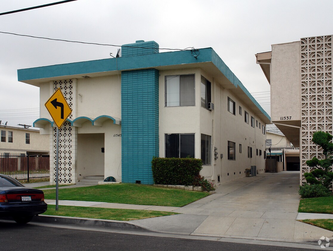 Building Photo - 11545 Gale Ave