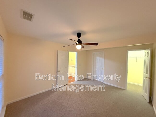 Foto del edificio - 13031 Bullock Greenway Blvd