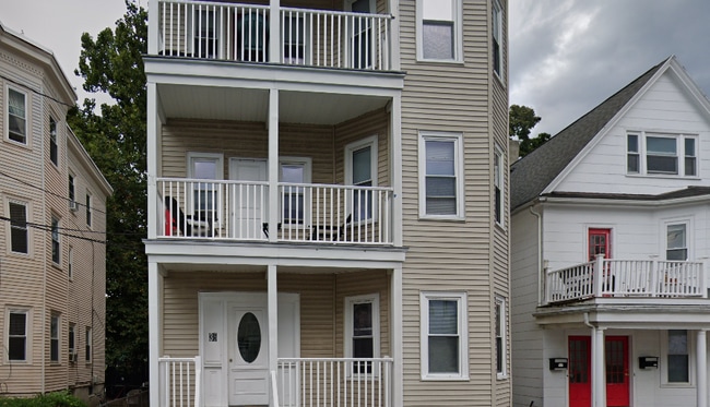 Building Photo - 36 Brackett St