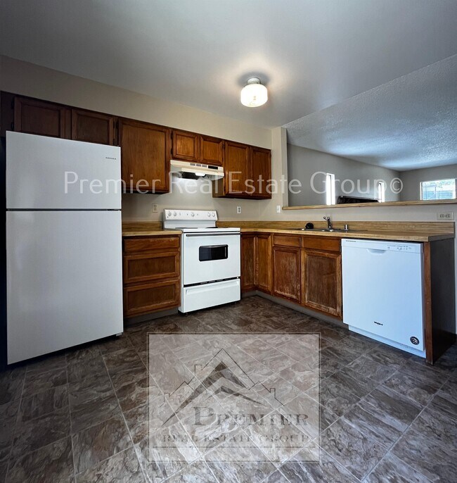 Building Photo - 26 Murray Heights Dr