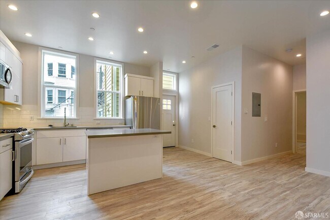 Foto del edificio - 41 Rosemont Pl