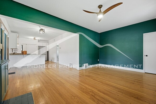 Building Photo - Charming Home with Central AC and Fenced Yard