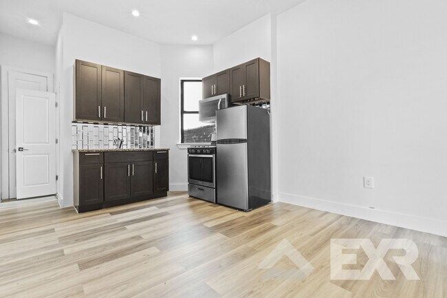 Foto del edificio - 641 St Marks Ave