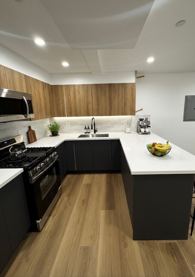 Foto del edificio - 5506 Barton Ave