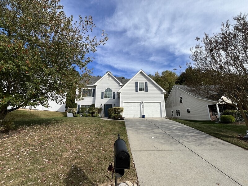 Foto principal - 2043 Covered Bridge Ct