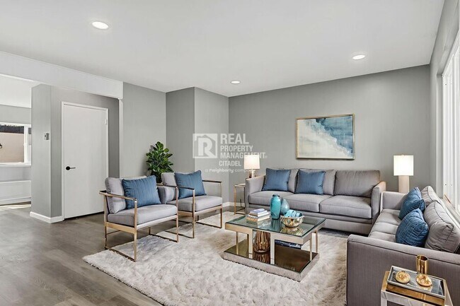 Building Photo - 11104 Grant Way