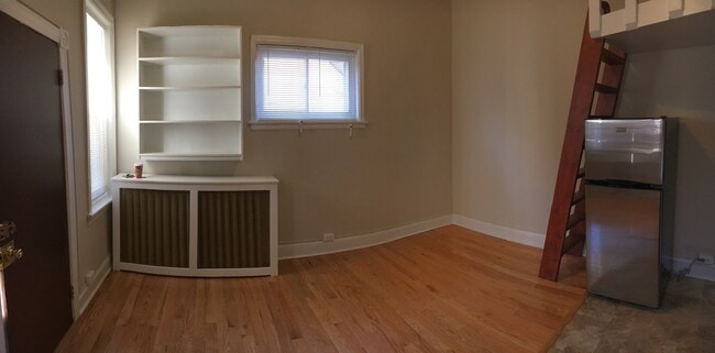 Building Photo - 4022 Spruce St