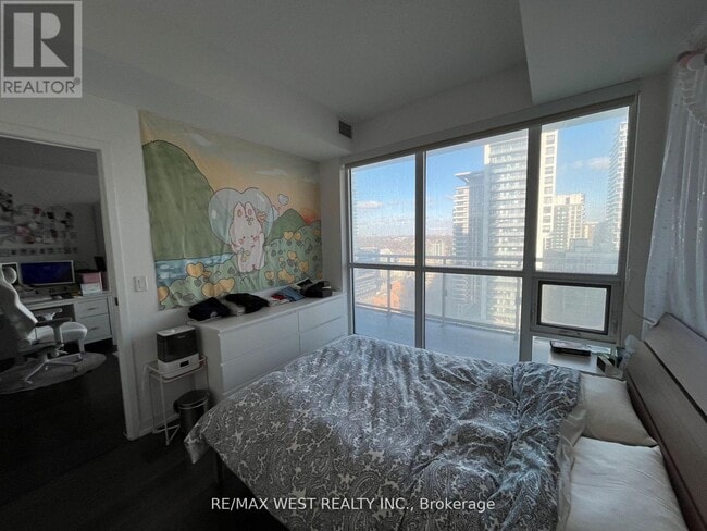 Photo du bâtiment - 89 Dunfield Ave