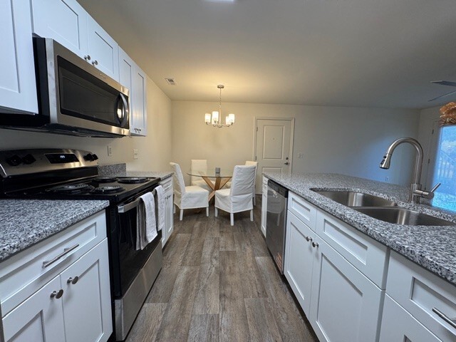 Building Photo - Taylor Pointe Apartments