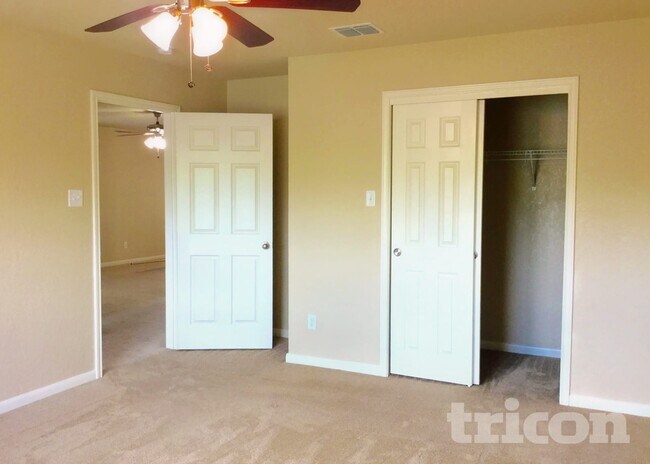 Foto del edificio - 5118 Badland Beacon