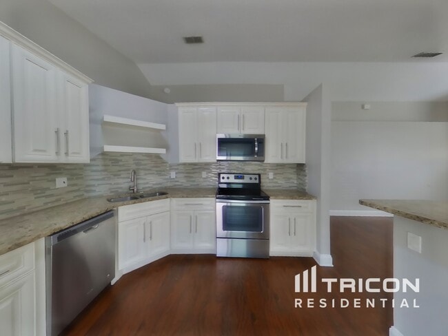 Foto del edificio - 3641 Caroline Vale Blvd
